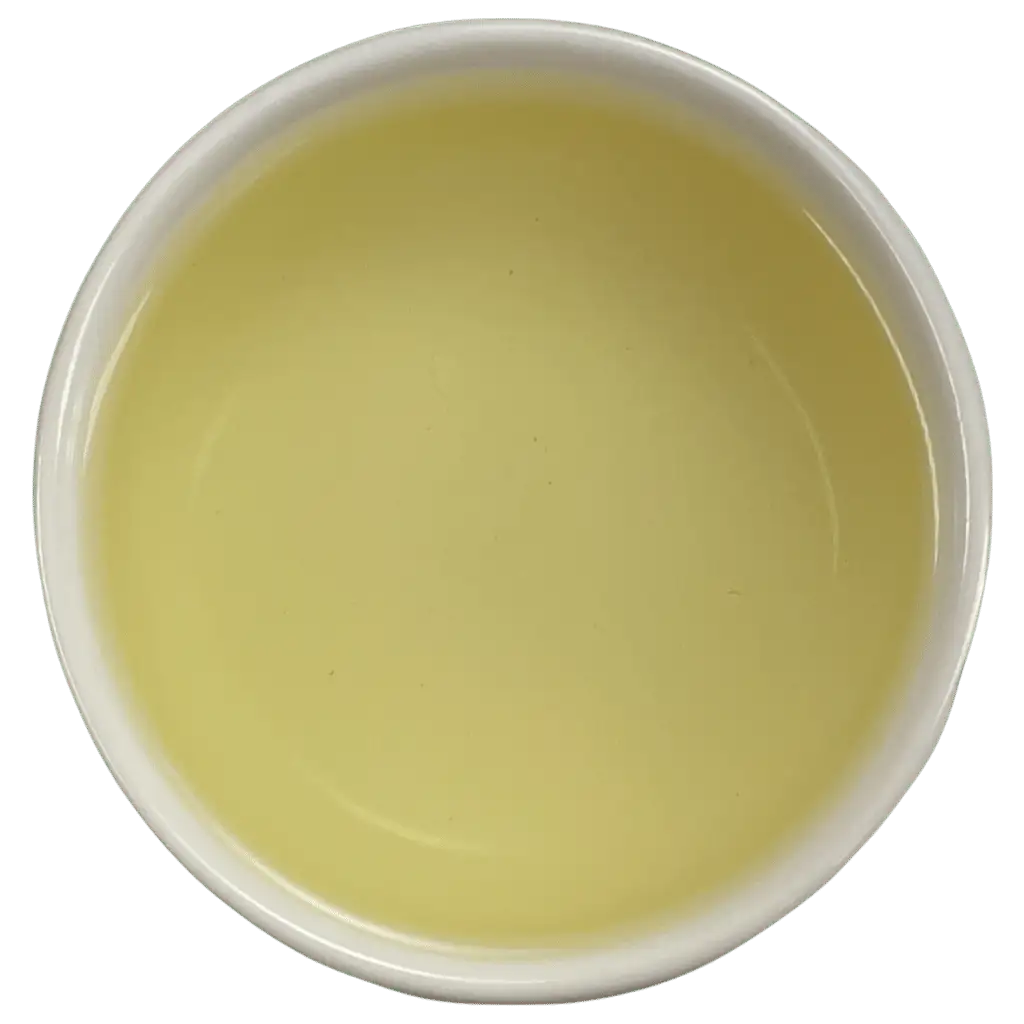 Brewed chamomile loose leaf herbal tea | tea + munchies